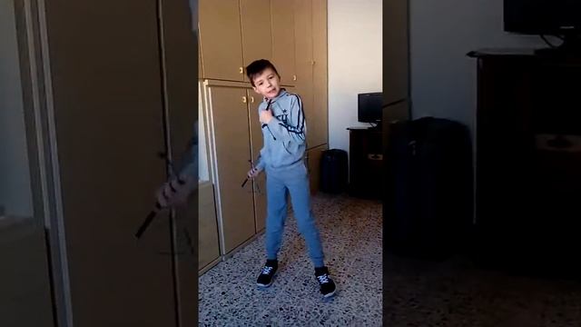 Навчаня скакати на скакалці смотреть онлайн