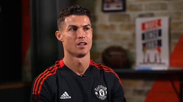 РАСМАН: КОУТИНО БОЗИНГАРИ АСТОН ВИЛЛА • ХАБАРИ БАД БАРОИ МУХЛИСОНИ РОНАЛДУ! смотреть онлайн