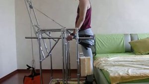 фильм279 травма шеи учимся вставать в ходунках1