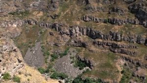 Монастырь Сагмосаванк 13 века в Армении