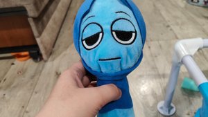 играем в мягкую игрушку спрунки для детей, sprunki