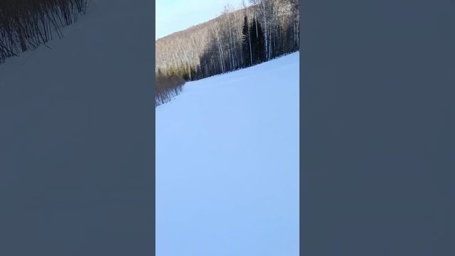 САМЫЙ ПЕРСПЕКТИВНЫЙ КУРОРТ РОССИИ И ЧТО С НИМ СТАЛО #урал #россия #горные лыжи #телемарк смотреть онлайн