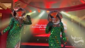 Заказать артистов в зеркальных костюмах на праздник в Москве - эффектные артисты на велком
