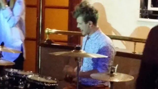 Старая усадьба жгёт смотреть онлайн