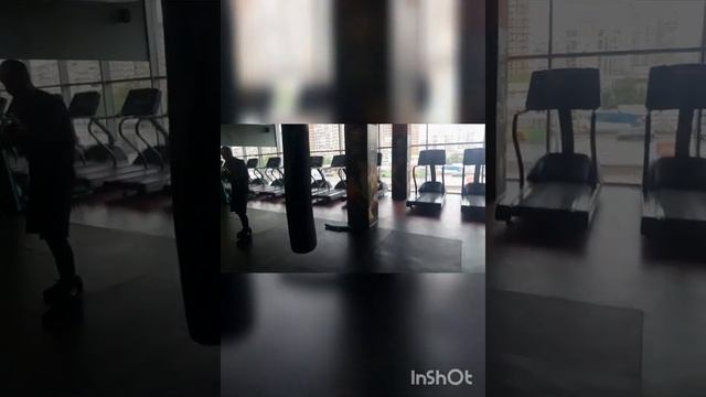 Спортлайф на Маяковского в Киеве #спортлайф #спортлайфкиев #startrac #kievsport смотреть онлайн