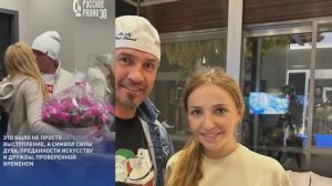 Роман Костомаров показал трогательные снимки с женой, сделанные на берегу моря