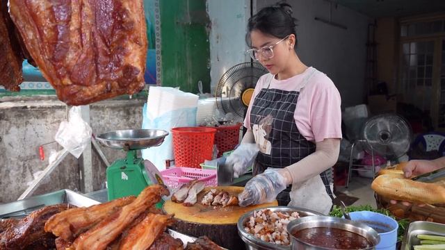 Heo quay Kim Mai buổi sáng da giòn rụm, người Sài Gòn mua đông quá trời смотреть онлайн