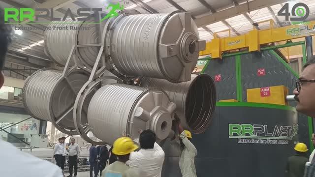 Ротационное формование (rotational moulding)  RRPlast Индия.