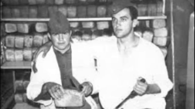 Хлеборез и Другие "Блатные" Должности в Советской Армии смотреть онлайн