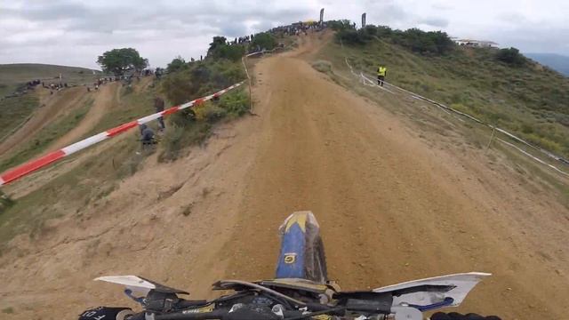 Видео от ендурокроса на „Хард Ендуро Корница“ клас PRO - кадрите са от камерата на Искрен Генов смотреть онлайн