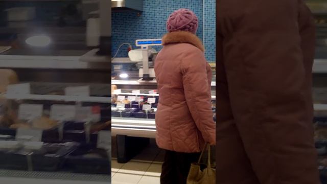 Протухла рыбка - или нет? супермаркет Виктория Москва Пятницкое ш.39 смотреть онлайн