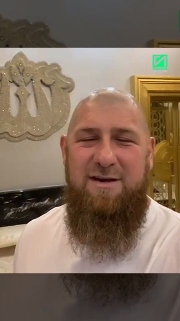 Рамзан Кадыров последовал своему же совету и побрился налысо