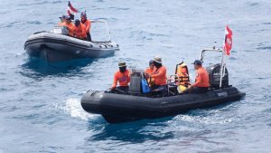 Пять человек погибли при крушении самолета у пляжа в Таиланде