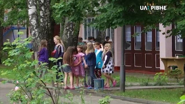 На Рівненщині почались заїзди у дитячі табори – скільки це коштує смотреть онлайн