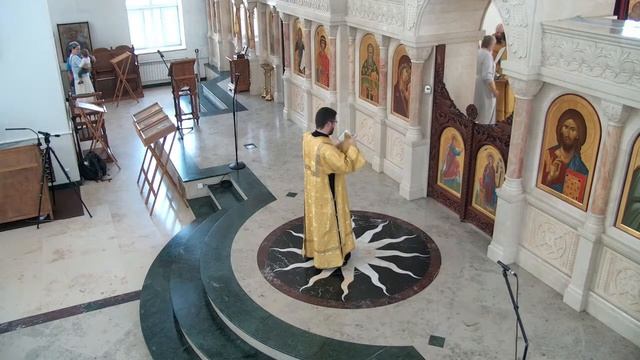 Воскресенье. Равноап. вел. князя Владимира во Святом Крещении Василия.