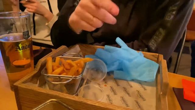 Поездка в Москву.Обзор заведения смотреть онлайн