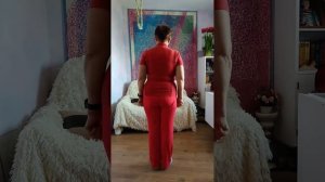 Аэробика .Марш правый, спиной под счет.