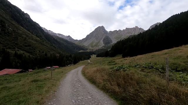 Tour du Mont Blanc (TMB) day 8-1.Monte Bianco,Монблан смотреть онлайн