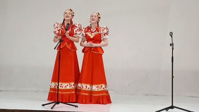 Падает Снег Дуэт Нонна Пищалкина и Жанна Бондарева, руководитель Галина Александровна Тертышник