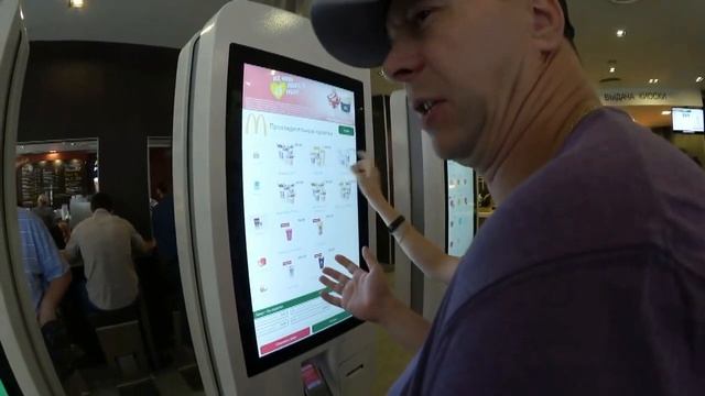 TopPranks TV - БЛОГЕРЫ РАЗНОСЯТ УЛИЦЫ - ПРАНКИ - РЕАКЦИЯ ЛЮДЕЙ НА БЕЗУМНЫЕ ВЫХОДКИ смотреть онлайн