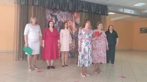 Песня "Плачет без тебя"