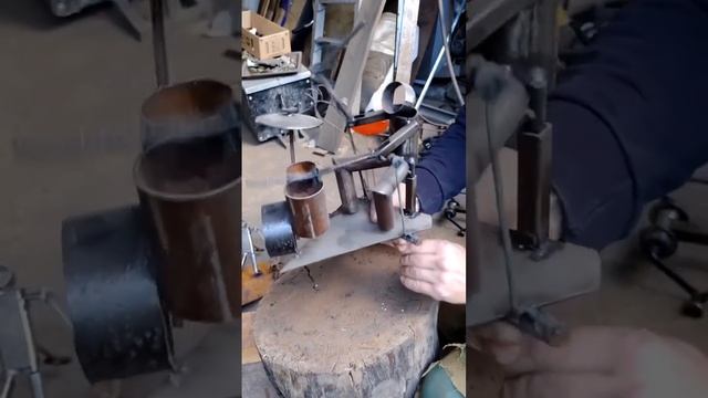 Сварочные работы изделия из металла