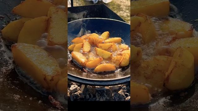 ТЫ НЕ ДЕЛАЛ ТАК СОЧНО И ВКУСНО / РЕБРА НА САДЖЕ / ГОТОВИМ НА КОСТРЕ #домашняякулинария #рецепты смотреть онлайн