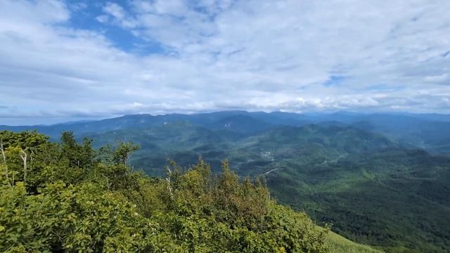 Панорама на горе Большое Псеушхо (1100м). Эксклюзивный обзор с комментариями местных. смотреть онлайн