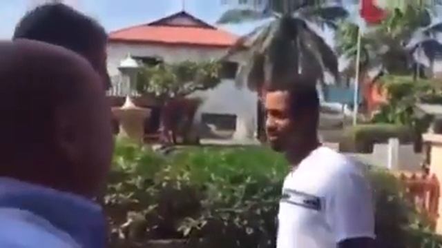 Русские на отдыхе встретили афробандеровца!! смотреть онлайн