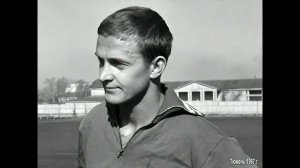 1967 год, апрель. Тюмень. Центральный стадион. Тренировка футболистов.