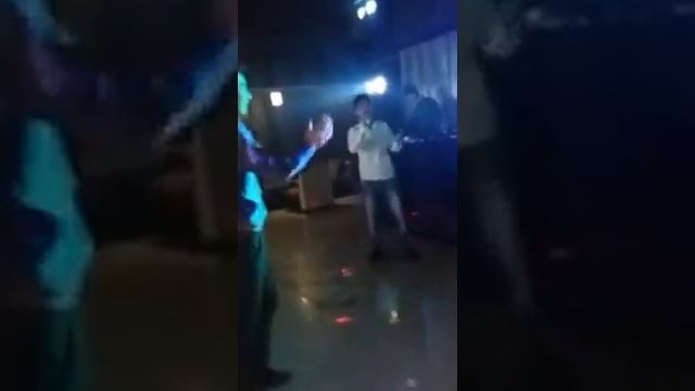 Вот так поют наши пацаны...Парень с хорошим вокалом ...Арпа Сай...Адилет Айлуу кеч смотреть онлайн