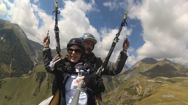 024265 1 gudauri paragliding полет гудаури skyatlantida com გუდაურში პარაშუტები პარაპლანით gudaurip