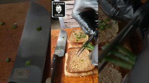 САЛСБУРГЕР ИЗ ЧЕРНОГО ХЛЕБА И СВИНОЙ ШКУРЫ ОТ САЛА СЮФ.#краснодар #рецептысюф #bbq #сало #кубаннь #б