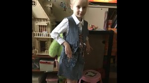 Жилет с юбкой из старых джинсов.