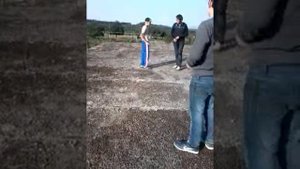 псих в черной одежде в Манасауле