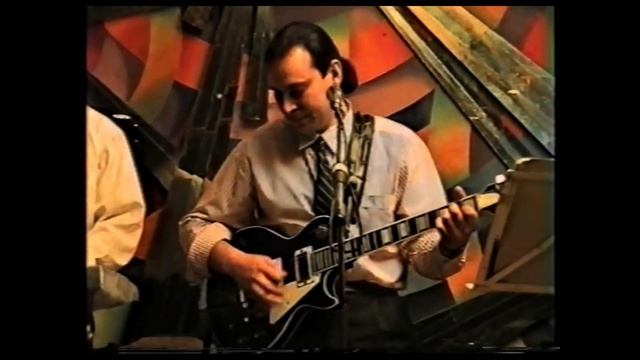 "Годы летят стрелою". 1994 год.Кавер♥️ПОДПИШИСЬ НА КАНАЛ♥️#shorts #funny #music смотреть онлайн