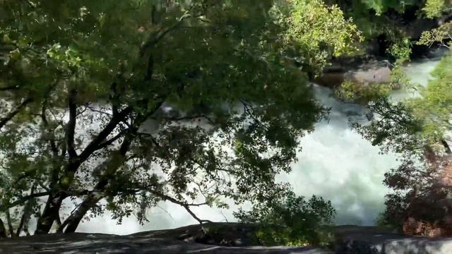 Hike to Vernal Falls, view from the Vernal Falls.Подъем на вершину водопада Vernal Falls, 2019/06/2 смотреть онлайн