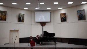 А. Цыганков. Перевоз Дуня держала
Надежда Никульникова - домра
Елена Старикова - фортепиано