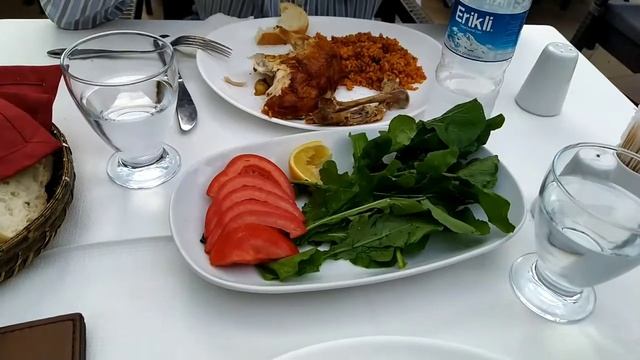 Турция🇹🇷 Анталия🇹🇷 Шикарный ресторан🍴🇹🇷💯 угощаю друга 🍽 делаем добро 💯☀🇹🇷 Гуляем 🇹🇷☀🌊 смотреть онлайн