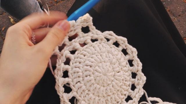 34. minsk diaries | украшаю комнату, много вяжу и гуляю по Минску | vlog смотреть онлайн