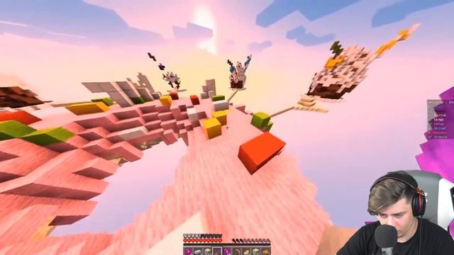 МОЯ РЕАКЦИЯ НА ПЕРВОЕ ВИДЕО СЕСТРЫ... смотреть онлайн