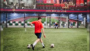 Сложней всего быть вратарём!!!