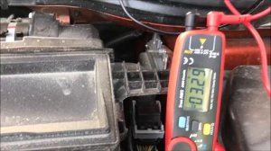 Лада Веста Кросс 2018 (1.8 АМТ). Напряжение под нагрузкой и потребляемый ток.Батарейка слаба