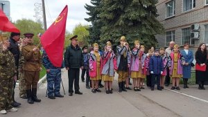 "Песенка фронтового шофера" сл. Н.Лобковского, муз.Б.Мокроусова.