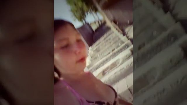 "Иду купаться " -проверяю телефон воде смотреть онлайн