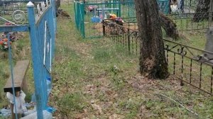 26.04.2025.С.Успенское.ГО Домодедово. Мародеры на погосте срезали калитки, пролёты  на могилах.Обращ