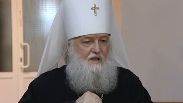 Комментарий к молебной комнате смотреть онлайн