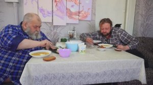 Кушаем гороховую кашу и кильку по-гавайски Жизнь в Сибири хорошей семьи ПОДВАЛ ИЛЬИЧА
