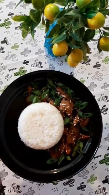 курица в кисло-сладком соусе #shorts смотреть онлайн