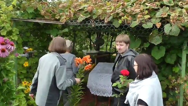 Денис и Жанна на нашей даче